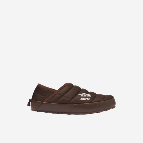 SKIMS X THE NORTH FACE THERMOBALL TRACTION LOAFERS COCOA