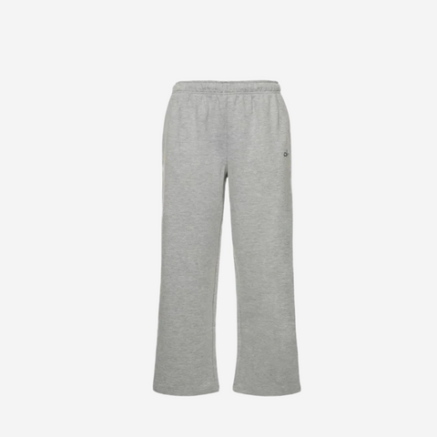 ALO YOGA ACCOLADE STRAIGHT LEG SWEATPANT HEATHER GREY
