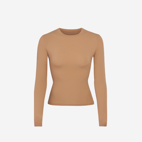SKIMS FITS EVERYBODY LONG SLEEVE T-SHIRT SIENNA
