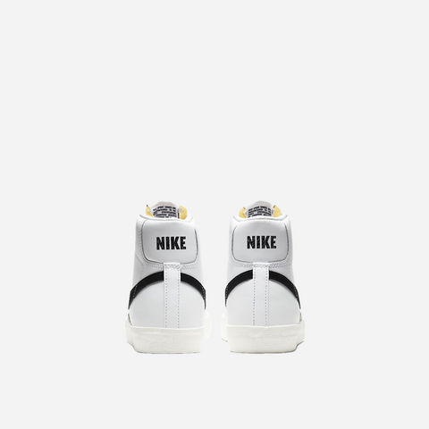 Nike Blazer mid 77 white